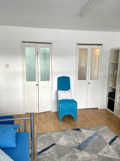 Barrs Court Beds Bed and Breakfast Warmley Exteriör bild